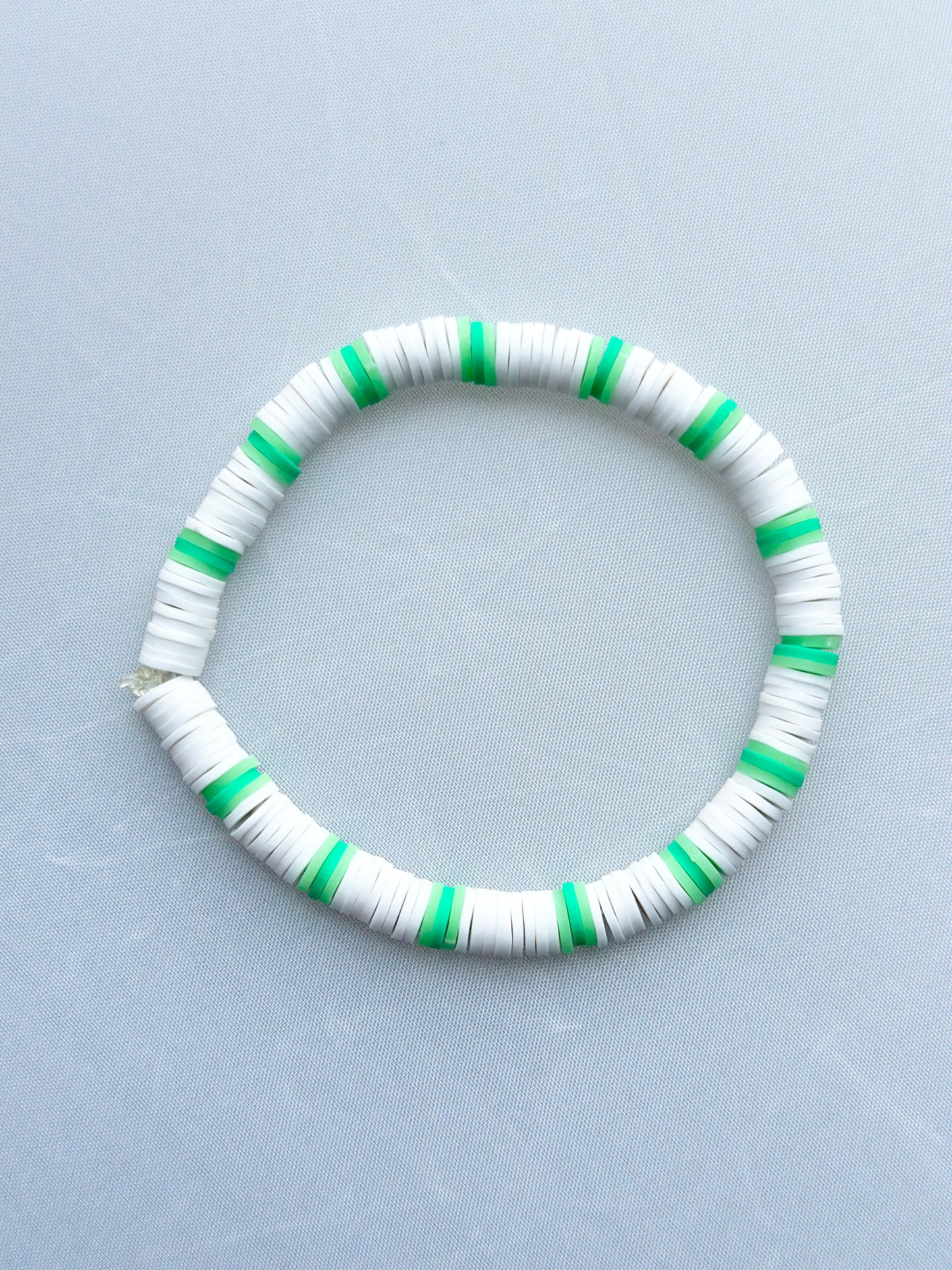 VIBRANT GREEN STRETCH BRACELET